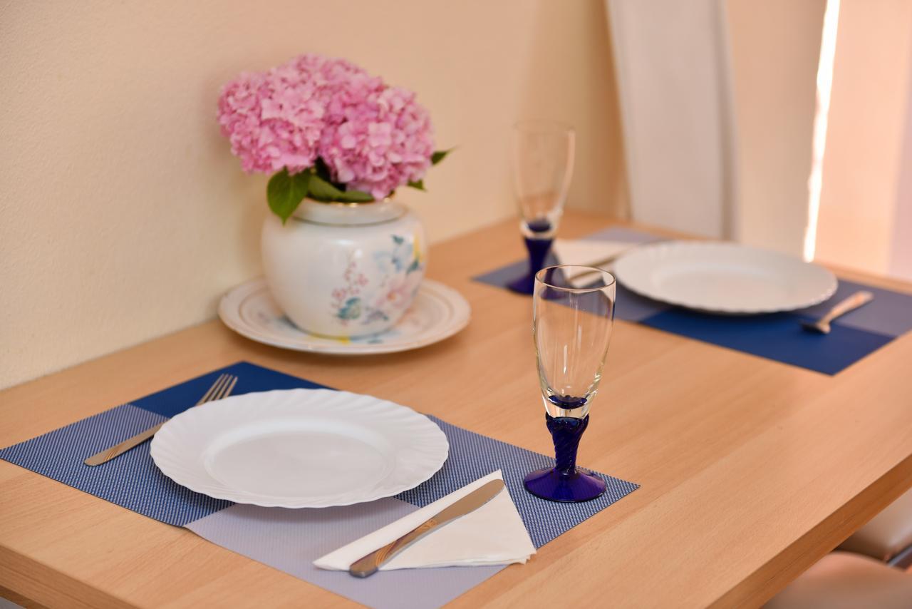 Apartmani Stanisic ชานจ์ ภายนอก รูปภาพ