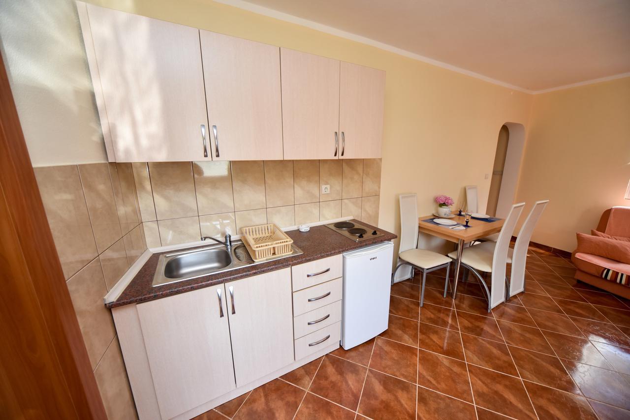 Apartmani Stanisic ชานจ์ ภายนอก รูปภาพ